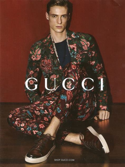 gucci clothes for men prada.